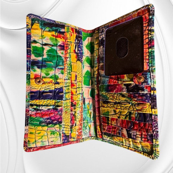 NWOT Brahmin Small Caroline Energy Crocodile Satchel and Ady Energy Wallet - Picture 5 of 8